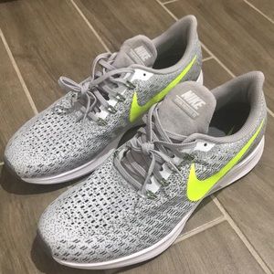 NEW NIKE ZOOM PEGASUS 35 -gray -size 10.5